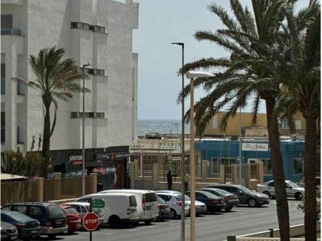 Apartamento de 1 dormitorio en alquiler en Roquetas de Mar