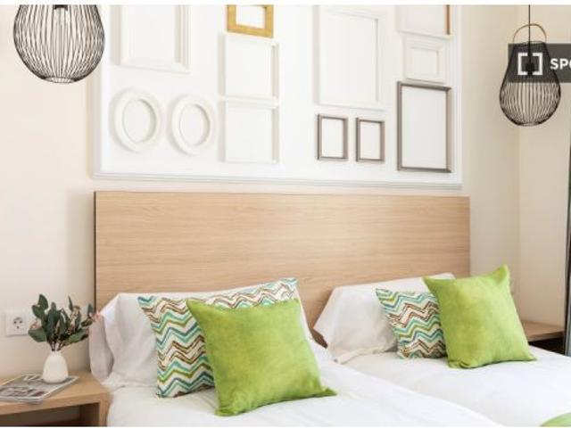 Apartamento de 1 dormitorio en alquiler en Recoletos, gastos incluidos, no se admiten mascotas