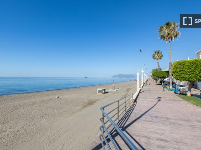 Apartamento de 1 dormitorio en alquiler en Rincón de la Victoria