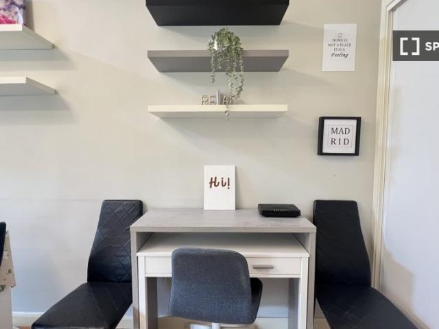 Apartamento de 1 dormitorio en alquiler en Ríos Rosas, Madrid