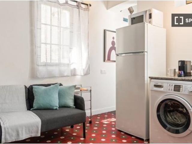 Apartamento de 1 dormitorio en alquiler en Trafalgar, todos los gastos incluidos