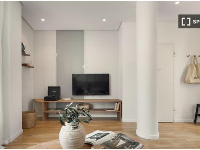 Apartamento de 1 dormitorio en alquiler en Universidad, Madrid