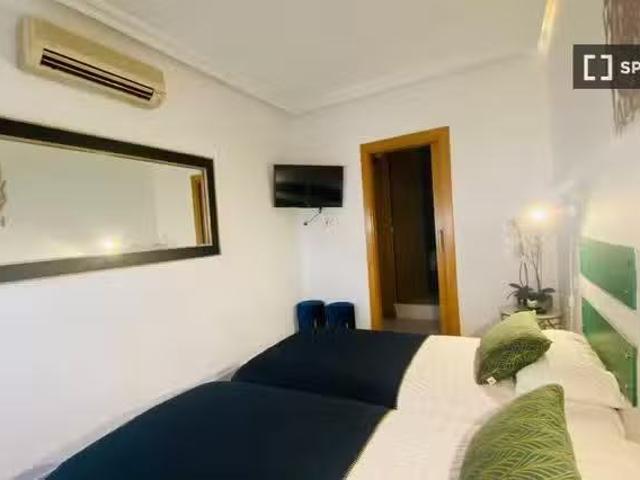 Apartamento de 1 dormitorio en Fuente del Berro, Madrid