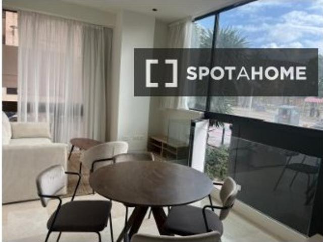 Apartamento de 1 dormitorio en Los Remedios, Sevilla