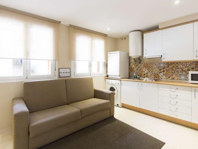 Apartamento de 1 dormitorio en Sol, Madrid, en alquiler