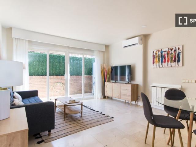 Apartamento de 1 habitación en alquiler en Valdeacederas, Madrid