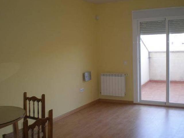 Apartamento de 2 dormitorios con terraza