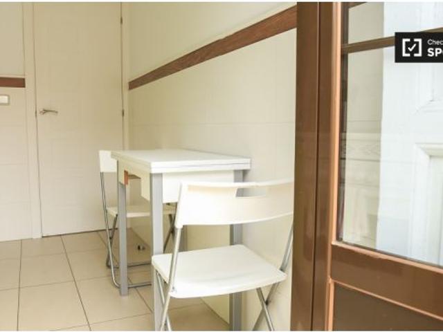 Apartamento de 2 dormitorios con balcón en alquiler en Lavapiés