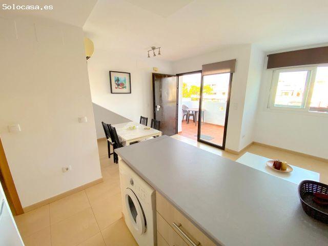Apartamento de 2 dormitorios con gran solárium en Condado de Alhama Golf Resort