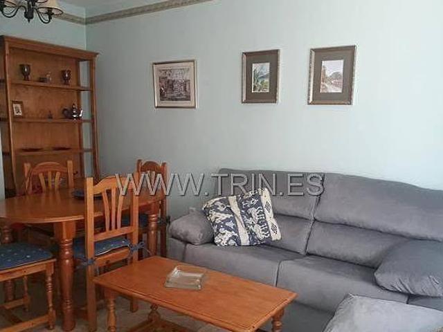 Apartamento de 2 dormitorios con patio