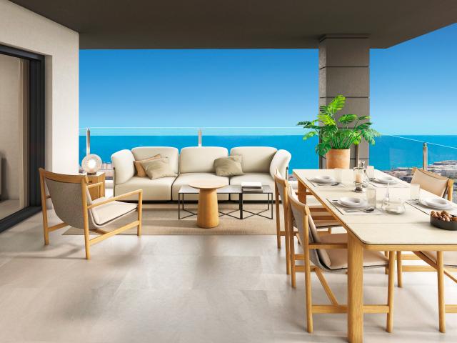 Apartamento de 2 dormitorios con piscinas comunitarias y una amplia terraza en Eden Beach