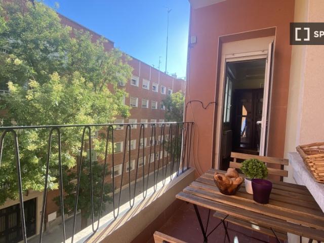 Apartamento de 2 dormitorios en alquiler en Madrid