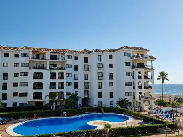 Apartamento de 2 dormitorios en alquiler en Manilva