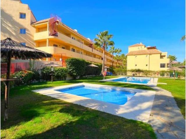 Apartamento de 2 dormitorios en alquiler en Manilva, Málaga