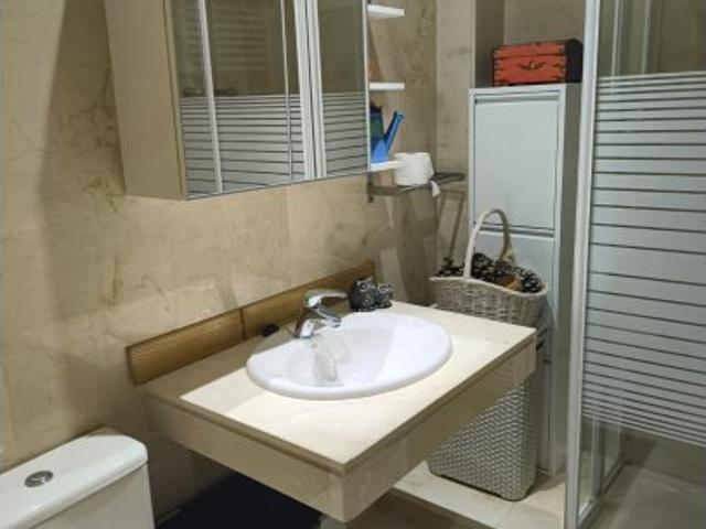 Apartamento de 2 dormitorios en alquiler en Niño Jesús, Madrid
