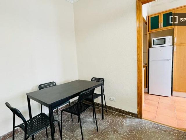 Apartamento de 2 dormitorios en alquiler en Aiora, Valencia