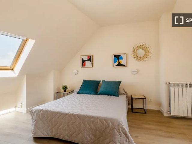 Apartamento de 2 dormitorios en alquiler en Almenara, Madrid