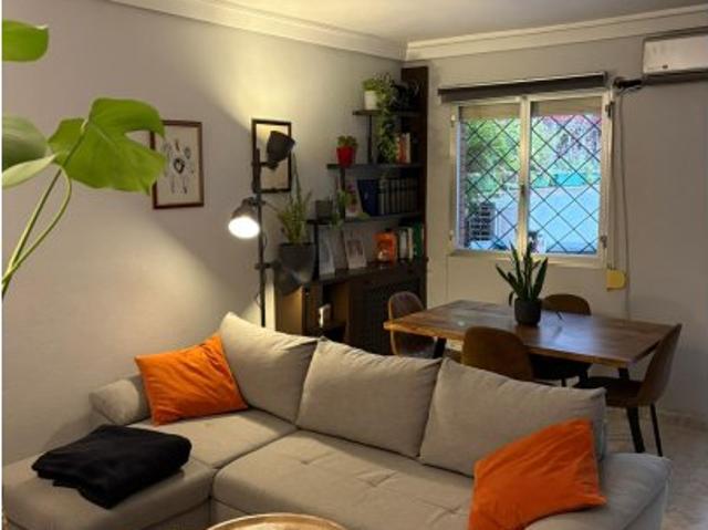 Apartamento de 2 dormitorios en alquiler en Almenara, Madrid