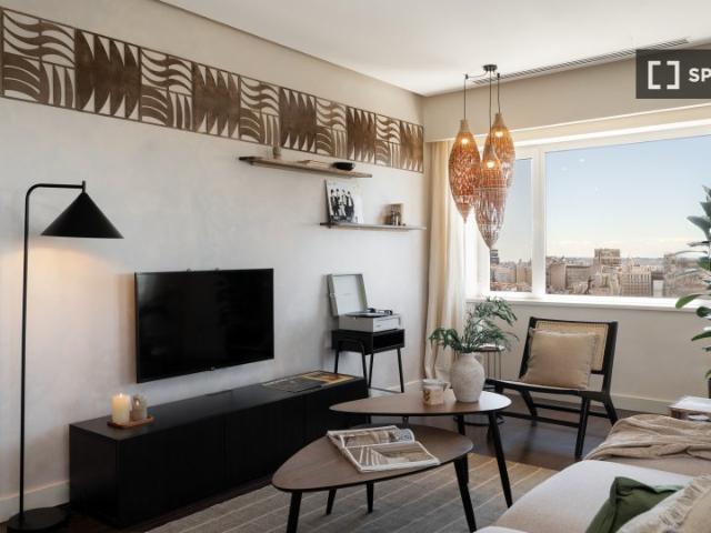 Apartamento de 2 dormitorios en alquiler en Argüelles, Madrid