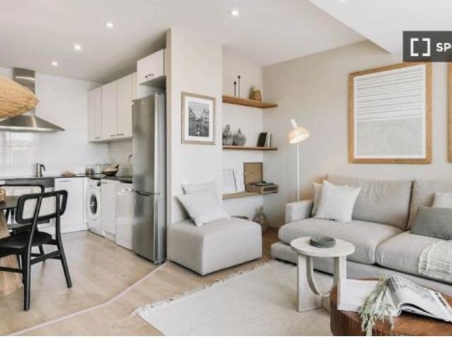 Apartamento de 2 dormitorios en alquiler en Barcelona