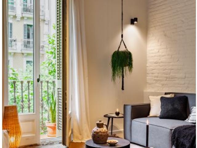 Apartamento de 2 dormitorios en alquiler en Barcelona