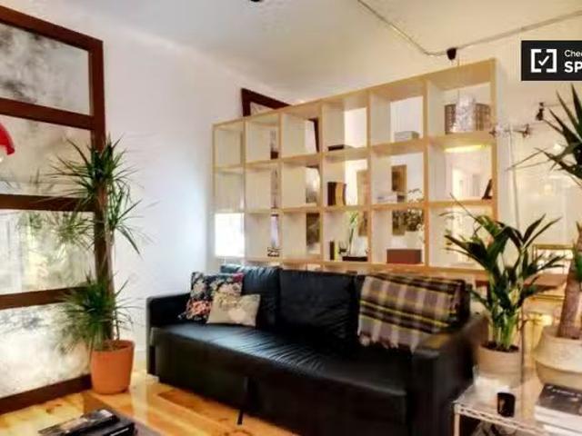 Apartamento de 2 dormitorios en alquiler en Barrio de las Letr.