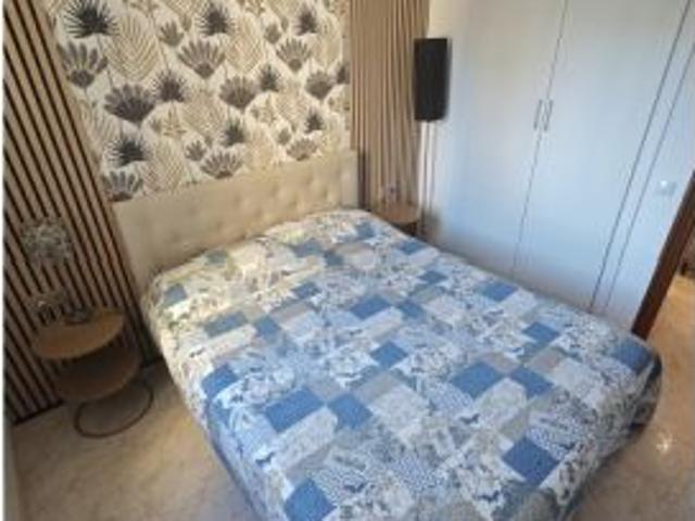 Apartamento de 2 dormitorios en alquiler en Benidorm, gastos incluidos