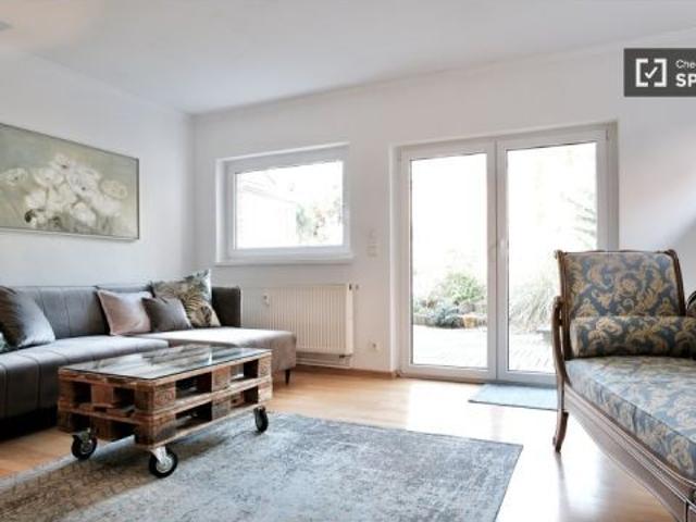Apartamento de 2 dormitorios en alquiler en Berlín, gastos incluidos