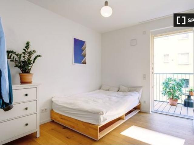 Apartamento de 2 dormitorios en alquiler en Berlín, gastos incluidos