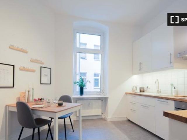 Apartamento de 2 dormitorios en alquiler en Berlín, gastos incluidos