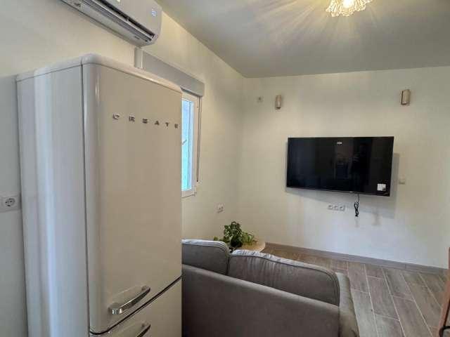 Apartamento de 2 dormitorios en alquiler en Berruguete, Madrid