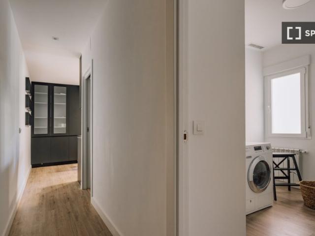 Apartamento de 2 dormitorios en alquiler en Cuatro Caminos, Madrid