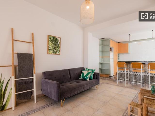 Apartamento de 2 dormitorios en alquiler en Cabanyal, Valencia