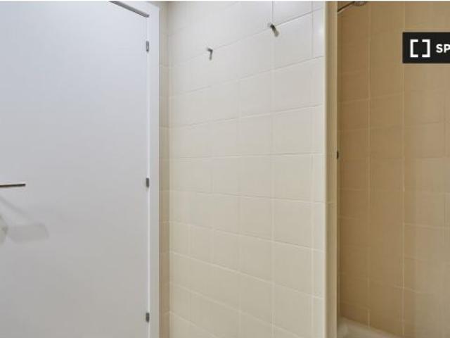 Apartamento de 2 dormitorios en alquiler en Can Bar, Barcelona