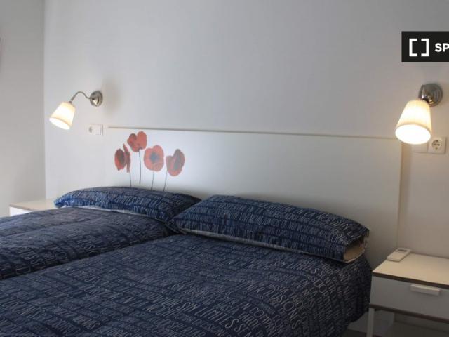 Apartamento de 2 dormitorios en alquiler en Casa De Campo, Madrid