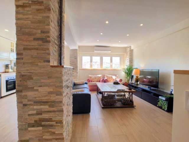 Apartamento de 2 dormitorios en alquiler en Ciudad Lineal, Madrid