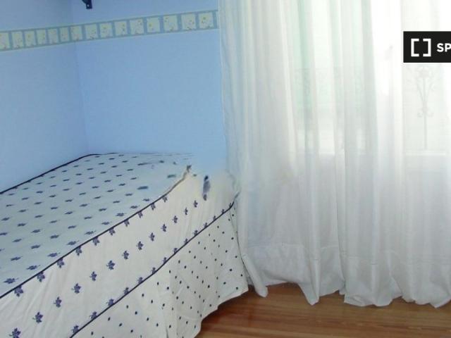 Apartamento de 2 dormitorios en alquiler en Cortes, Madrid