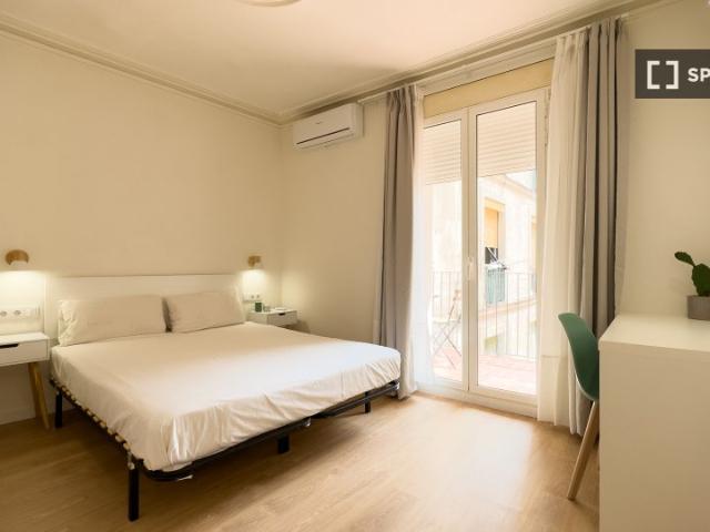 Apartamento de 2 dormitorios en alquiler en El Raval, Barcelona