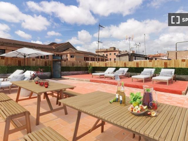 Piso de 2 habitaciones en alquiler en El Raval, Barcelona