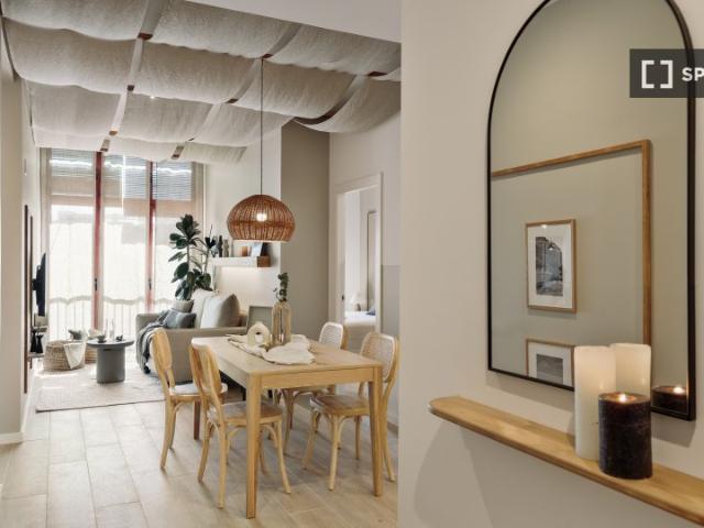 Piso de 2 habitaciones en alquiler en El Raval, Barcelona