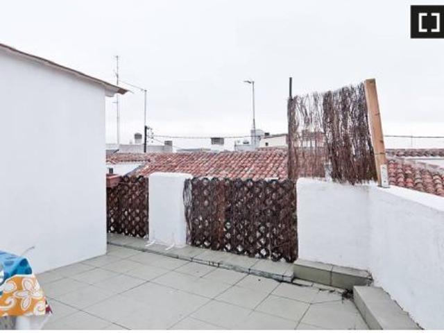 Apartamento de 2 dormitorios en alquiler en Embajadores, Madrid