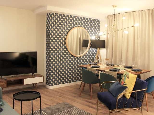 Apartamento de 2 dormitorios en alquiler en Embajadores, Madrid