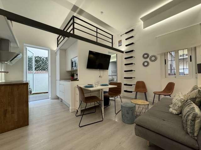 Apartamento de 2 dormitorios en alquiler en Embajadores