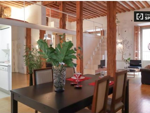 Apartamento de 2 dormitorios en alquiler en Embajadores