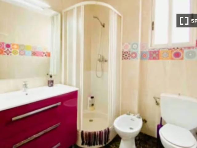 Apartamento de 2 dormitorios en alquiler en En Corts, Valencia