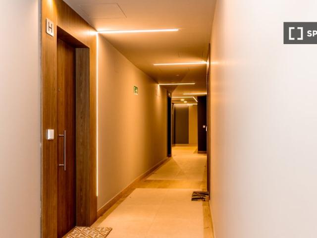 Apartamento de 2 dormitorios en alquiler en Imperial, Madrid
