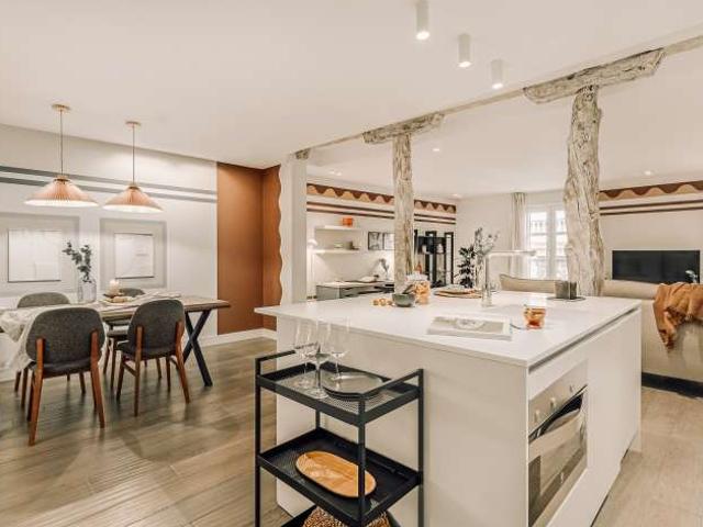 Apartamento de 2 dormitorios en alquiler en Justicia, Madrid