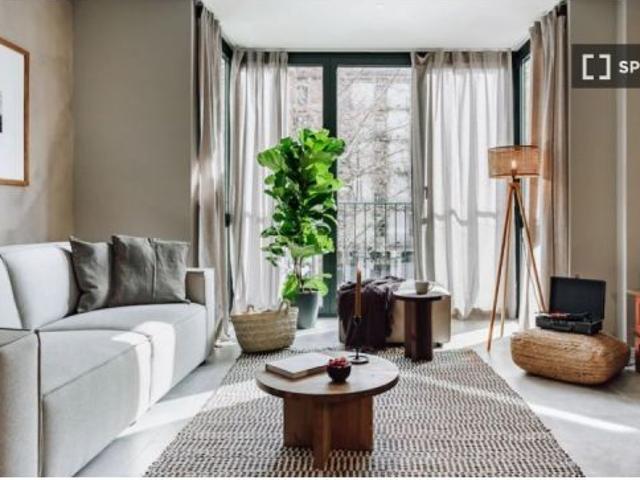 Apartamento de 2 dormitorios en alquiler en L' Eixample