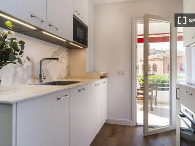 Apartamento de 2 dormitorios en alquiler en La Caleta, Málaga