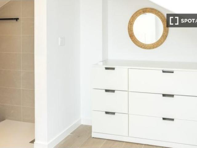 Apartamento de 2 dormitorios en alquiler en La Victoria, Málaga